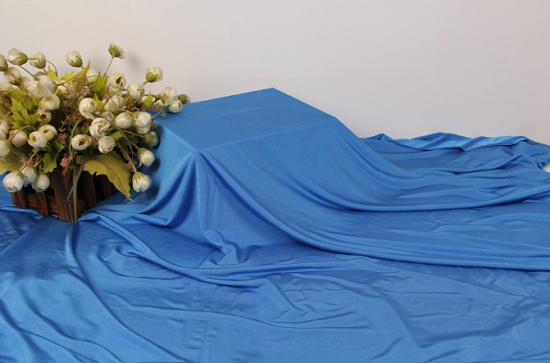 冰絲<a href=http://m.5ball.cn/ target='_blank'>面料</a>是什么材質(zhì)，冰絲面料有什么優(yōu)缺點(diǎn)